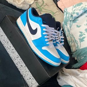 Jordan 1 lows carolina blue.